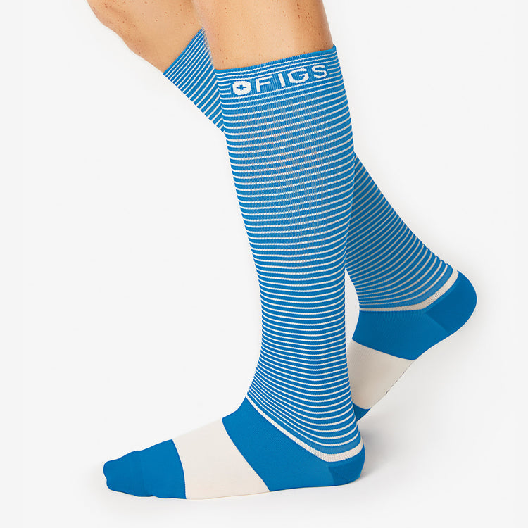 wear figs compression socks