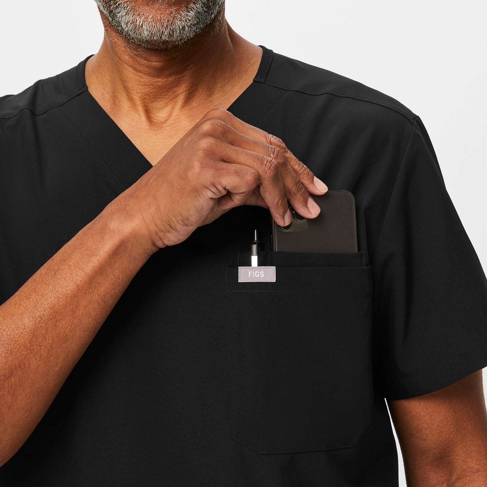 Men's Slim Leon™ Three-Pocket Scrub Top - Auburn · FIGS