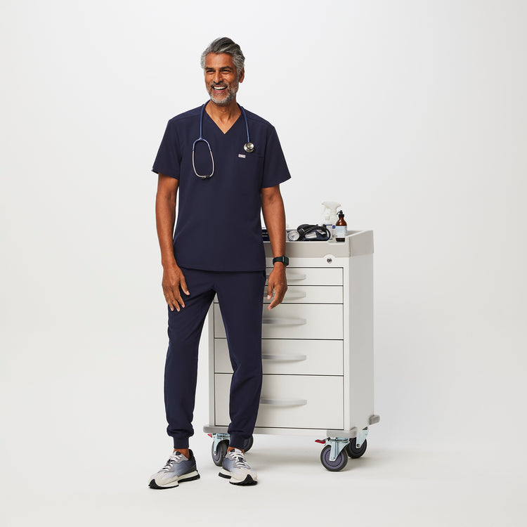 Men's Navy Scrubs | FIGS