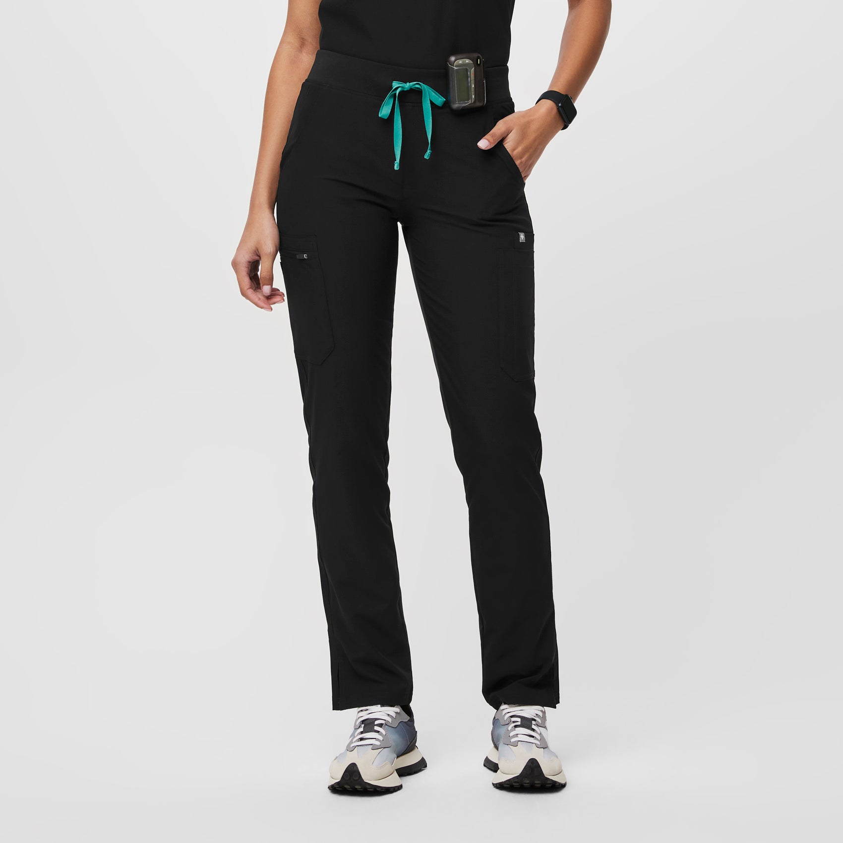 Women's 22-Pocket Jogger Scrub Pants - Black · FIGS