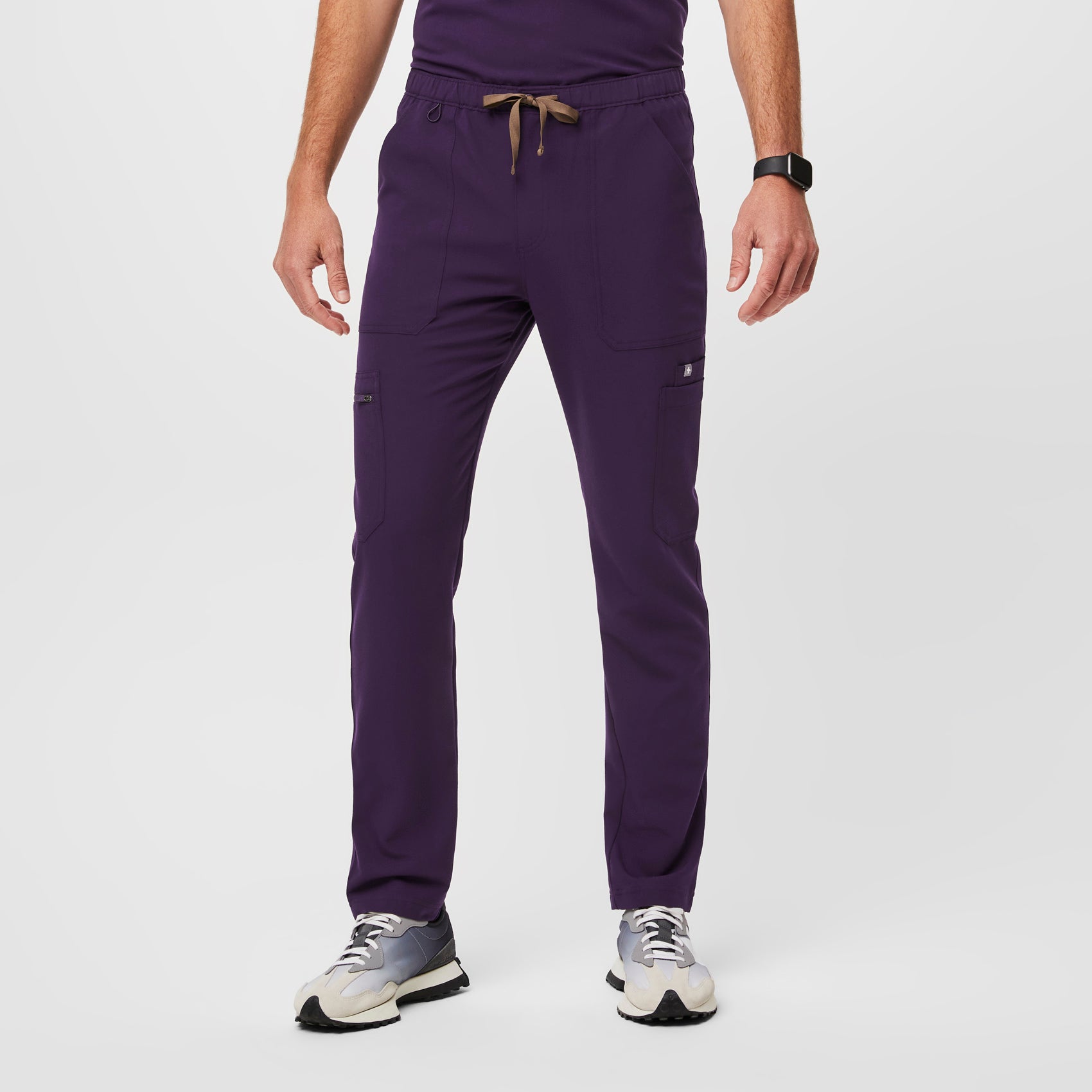 Men's Slim Cairo™ Cargo Scrub Pants - Auburn · FIGS