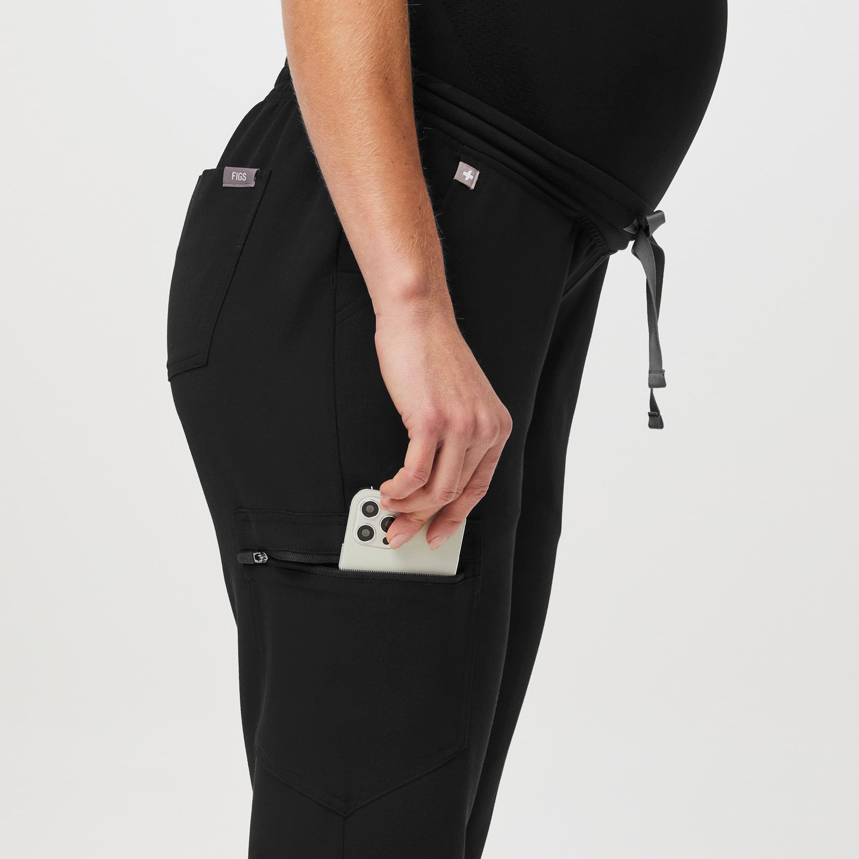 Zamora™ Maternity Jogger Scrub Pants - Black · FIGS