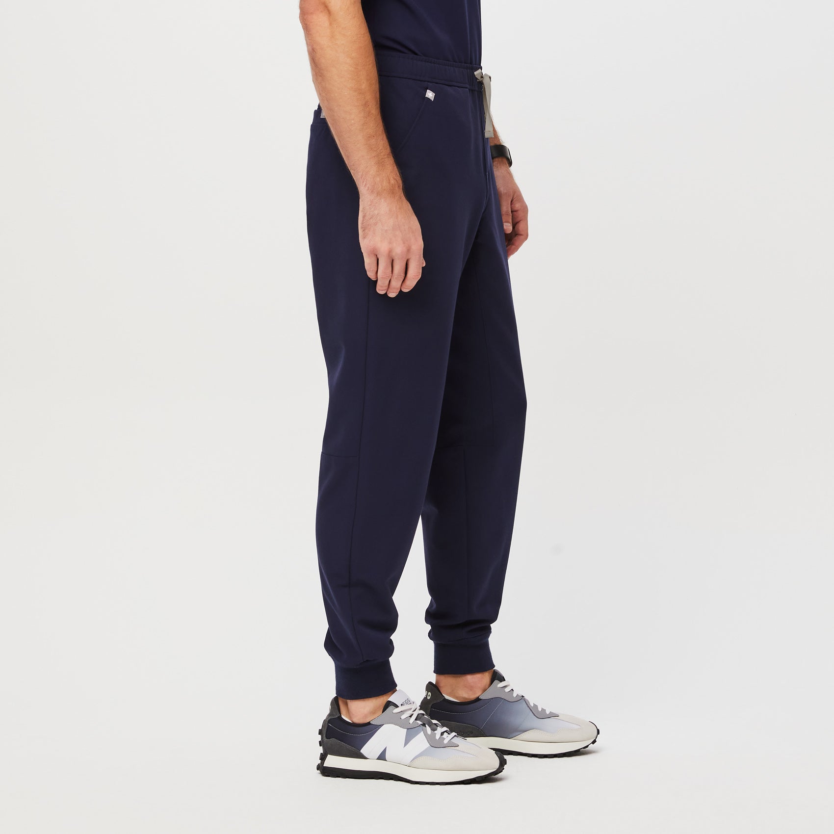 FIGS Tansen Jogger Scrub Pants for Men - Navy Blue, M, Navy Blue, M : Buy  Online at Best Price in KSA - Souq is now : Fashion