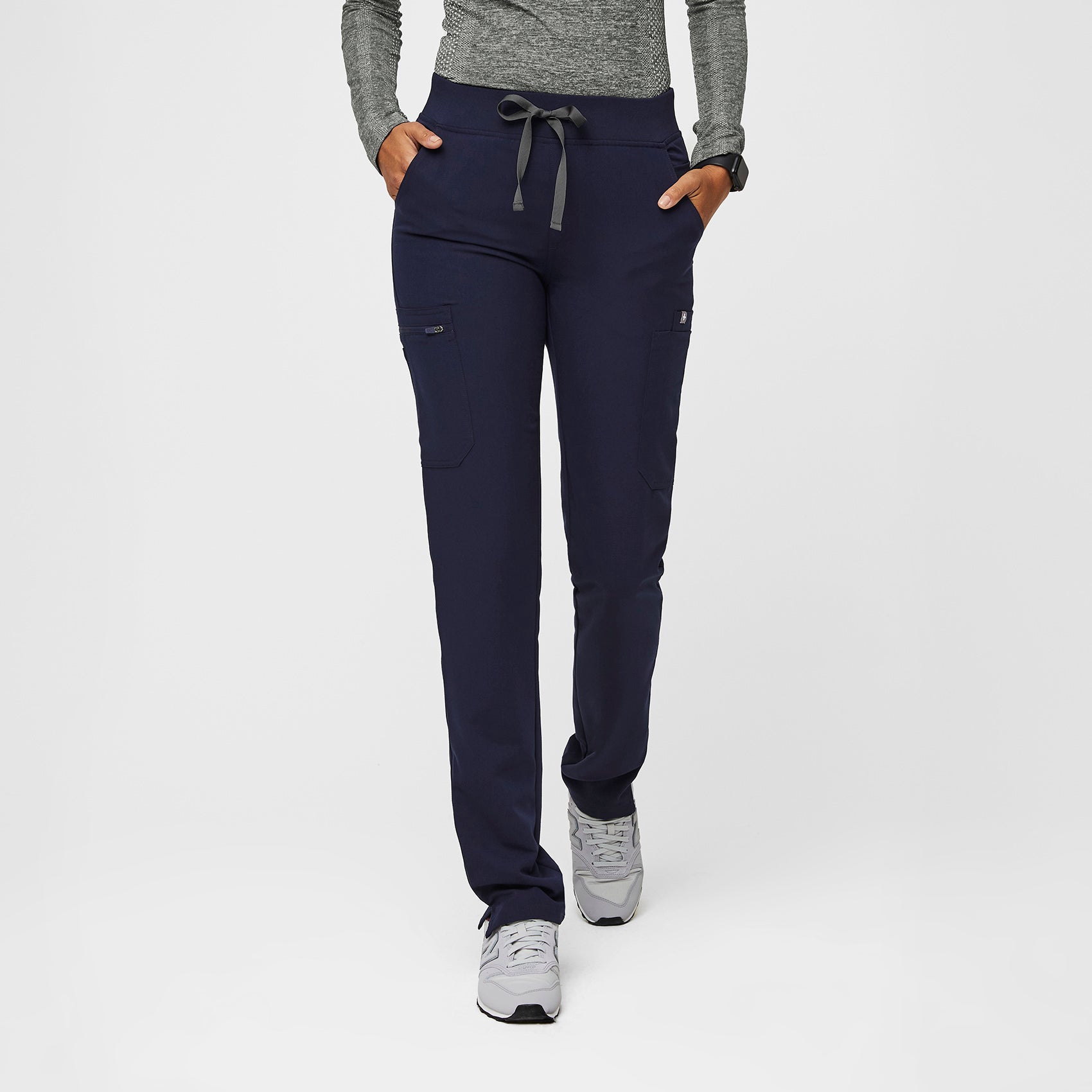 Zamora™ Maternity Jogger Scrub Pants - Black · FIGS