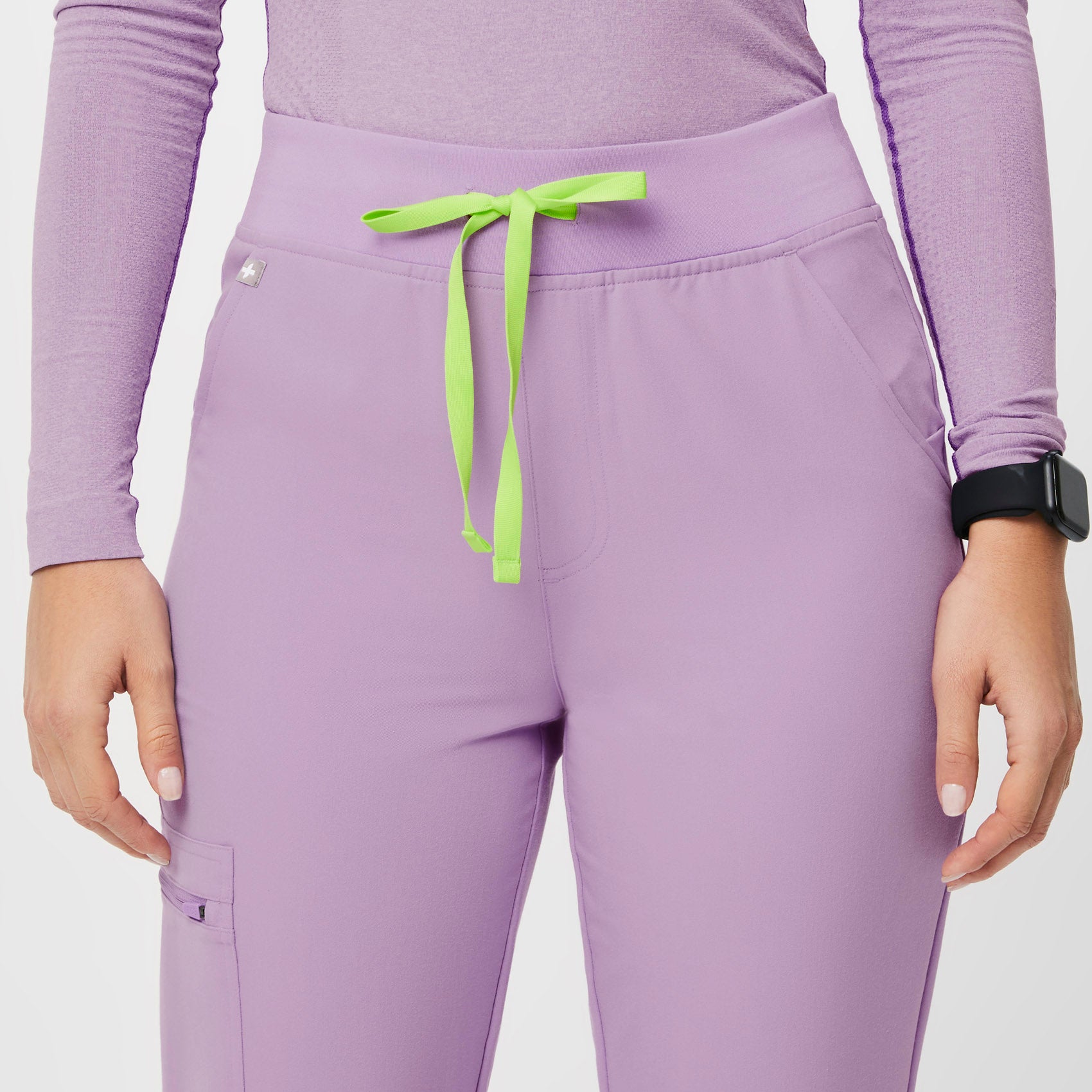 Pantalones deportivos de uniforme médico cintura alta Zamora™ para mujer ·  FIGS