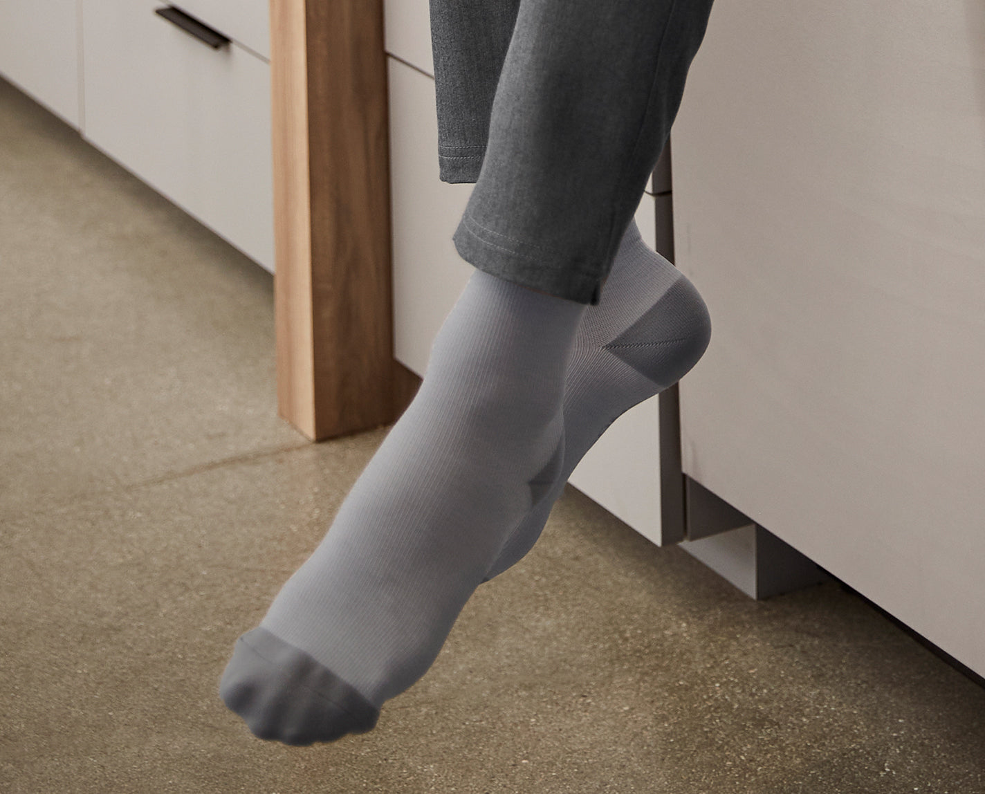 Women's Solid Compressions Socks - Black · FIGS