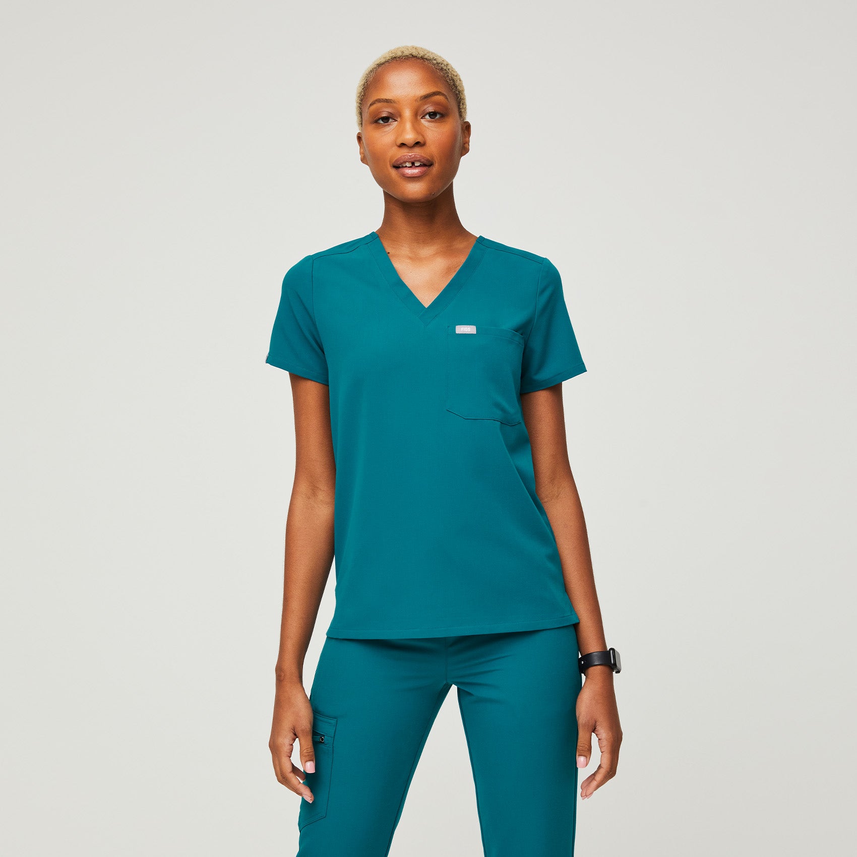 Women's Catarina One-Pocket Scrub Top - Pacific Blue · FIGS