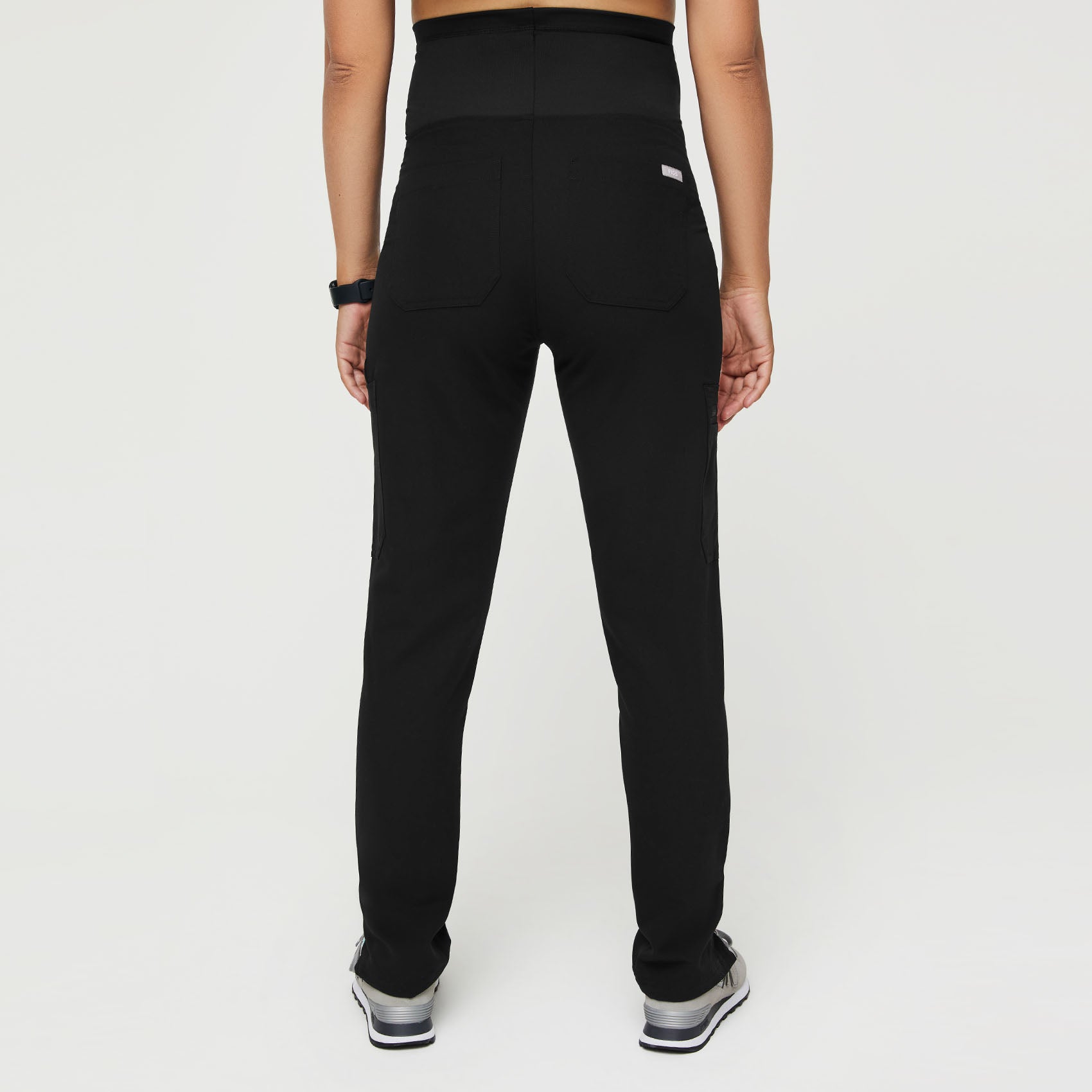 Yola™ Maternity Slim Scrub Pants - Black · FIGS