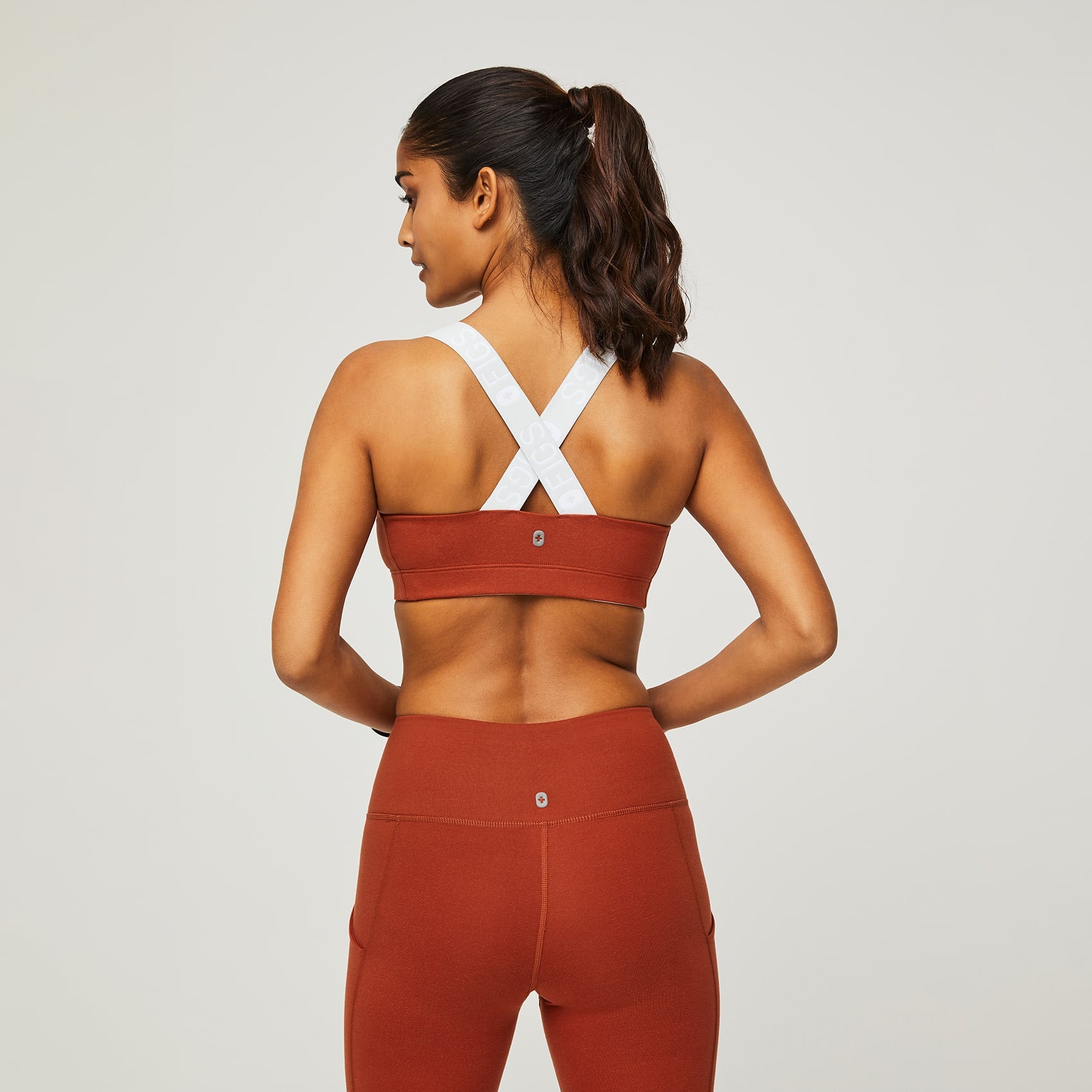 Women's 300 Performance Sports Bra · FIGS