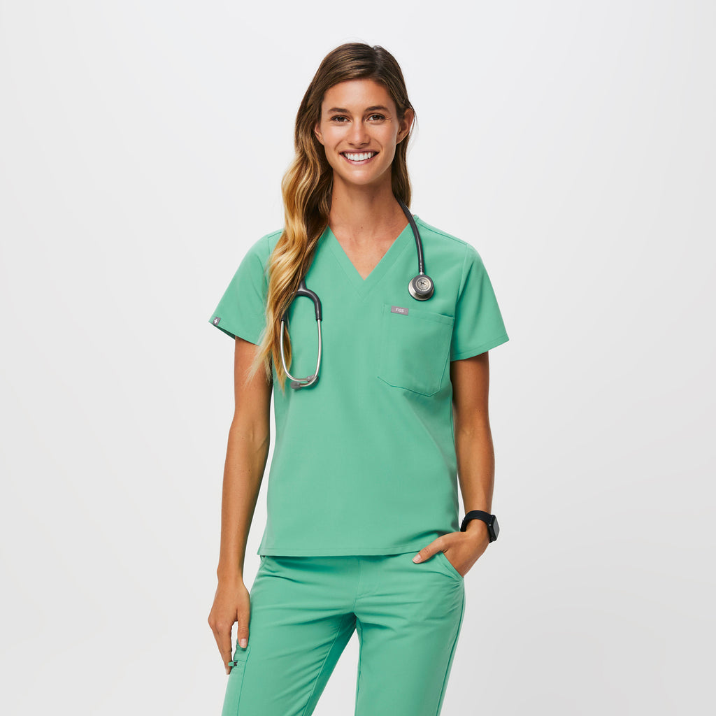 women's Surgical Green Catarina™ - Petite Scrub Top - XXS / Surgical ...