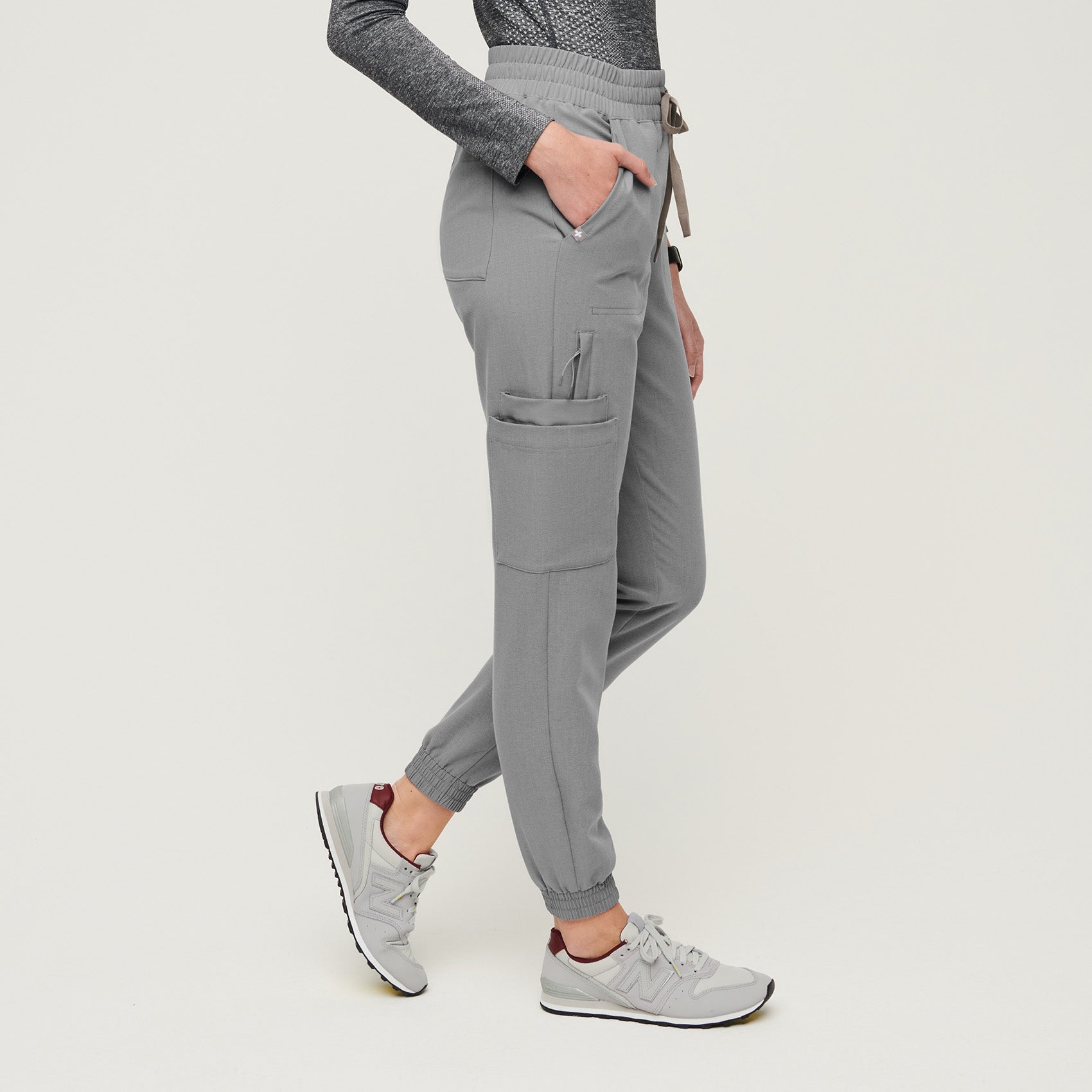 CARGO JOGGER SCRUB PANTS · FIGS