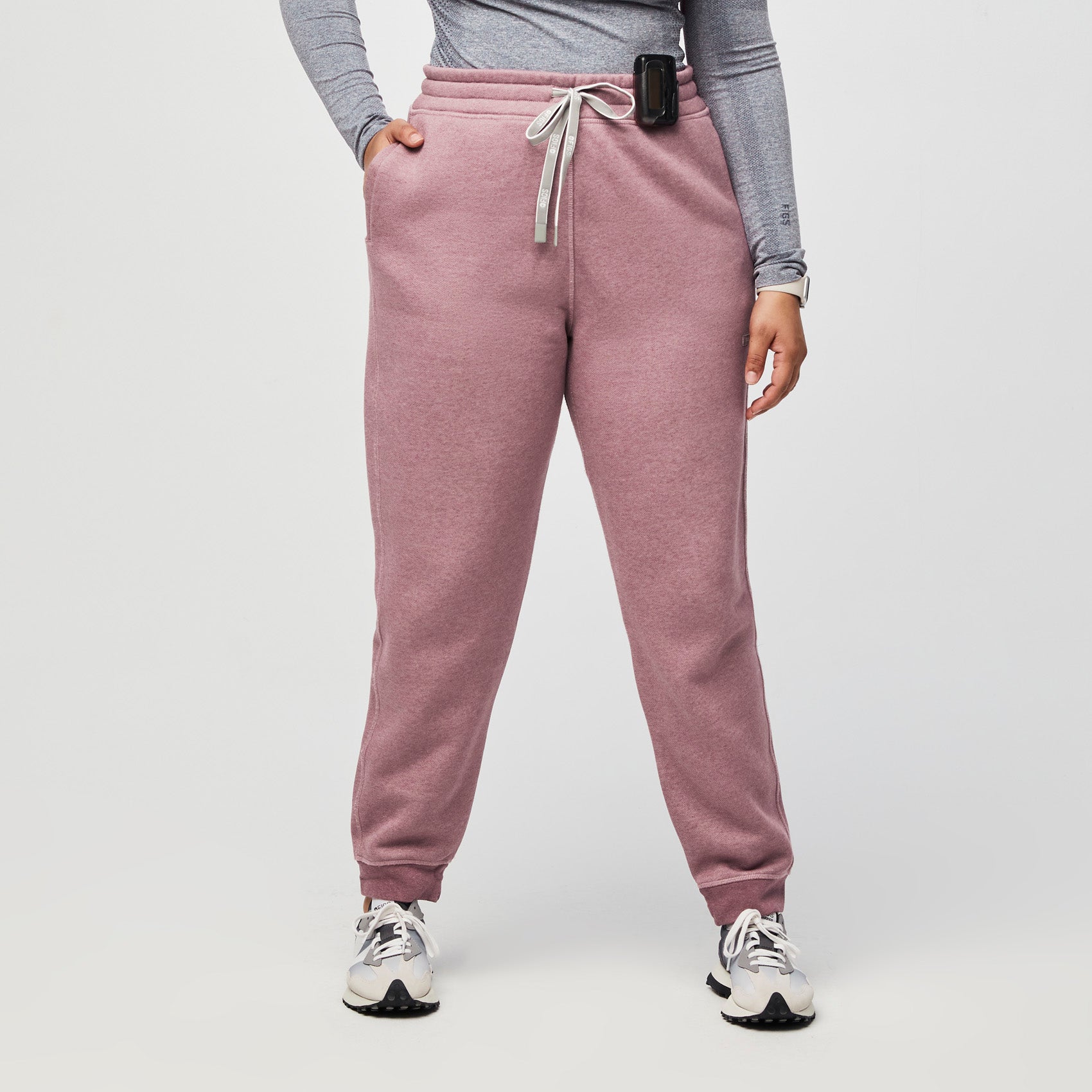 Women's Off-Shift Merino Slim Jogger Sweatpant™ - Heather Black · FIGS