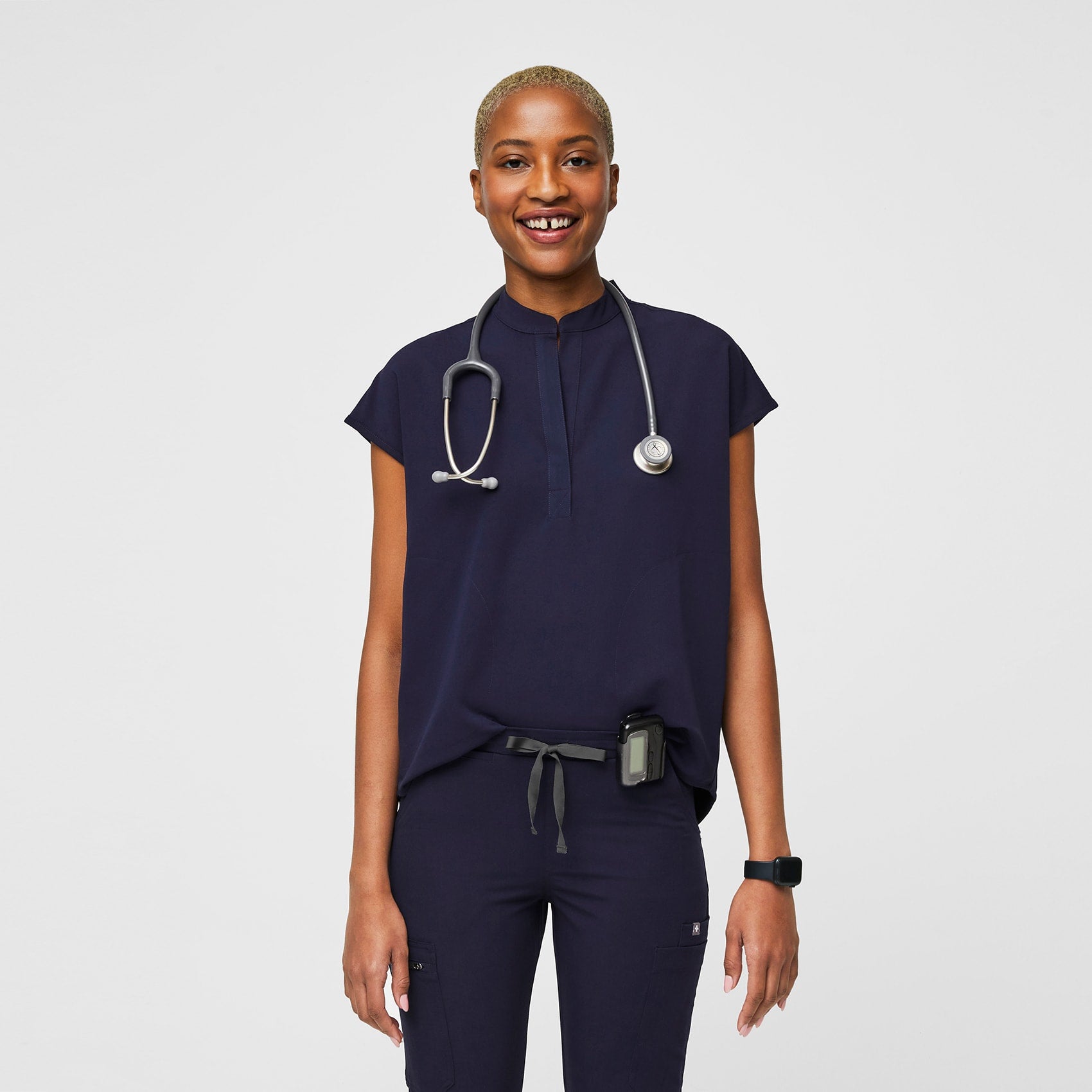 Women's Rafaela Oversized Scrub Top™ · FIGS