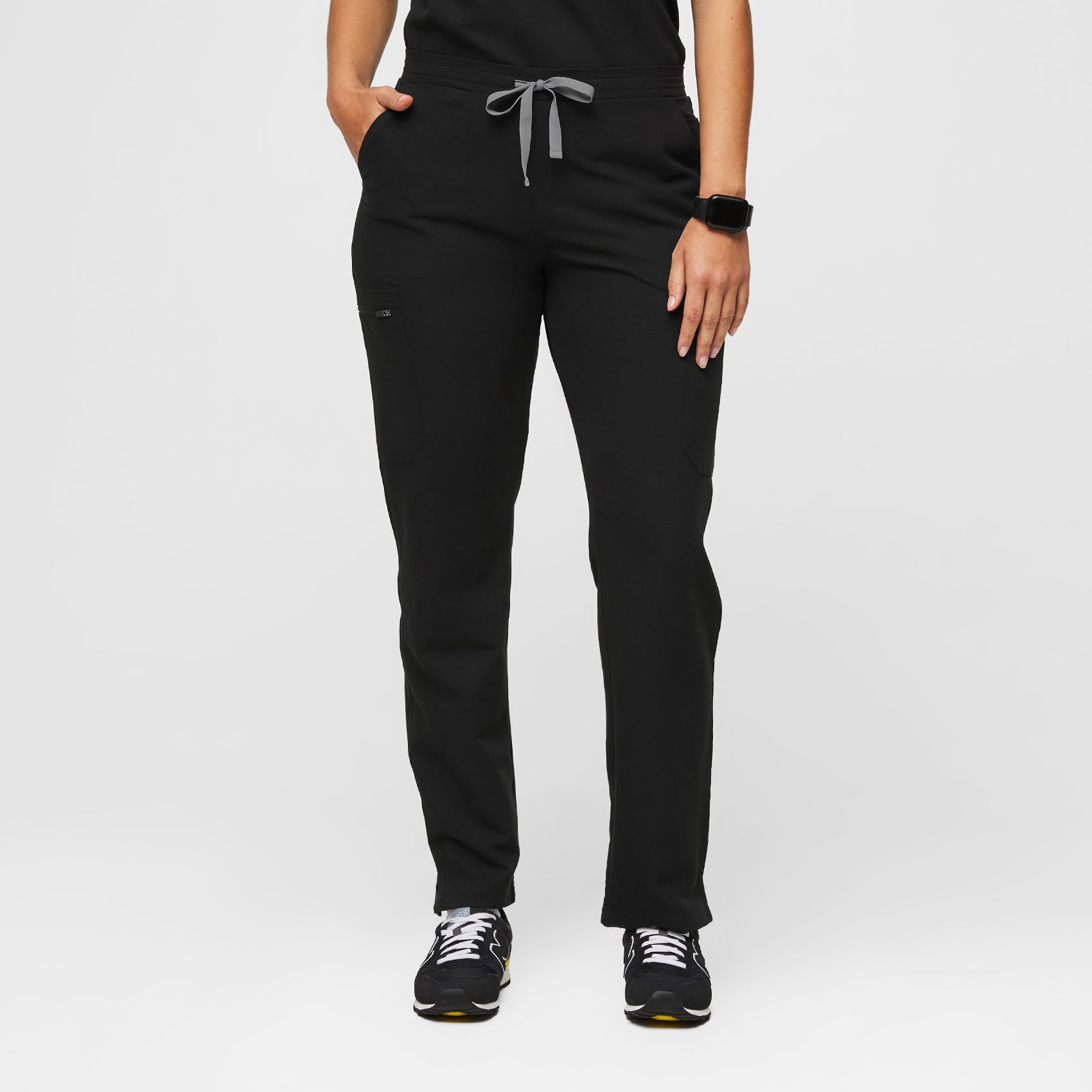 Women's Yola™ Skinny Scrub Pants - Black · FIGS