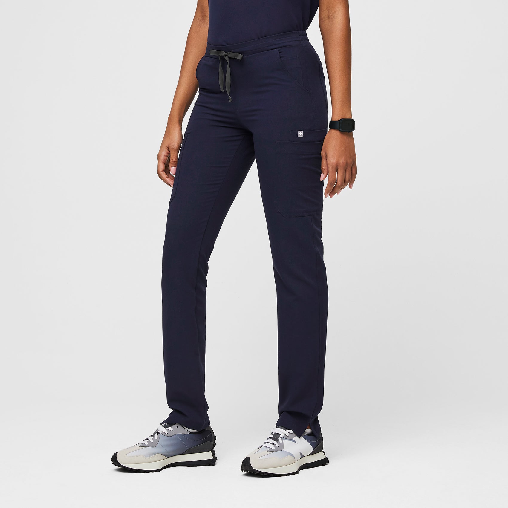 Women's Yola™ Skinny Scrub Pants 2.0 - Navy · FIGS