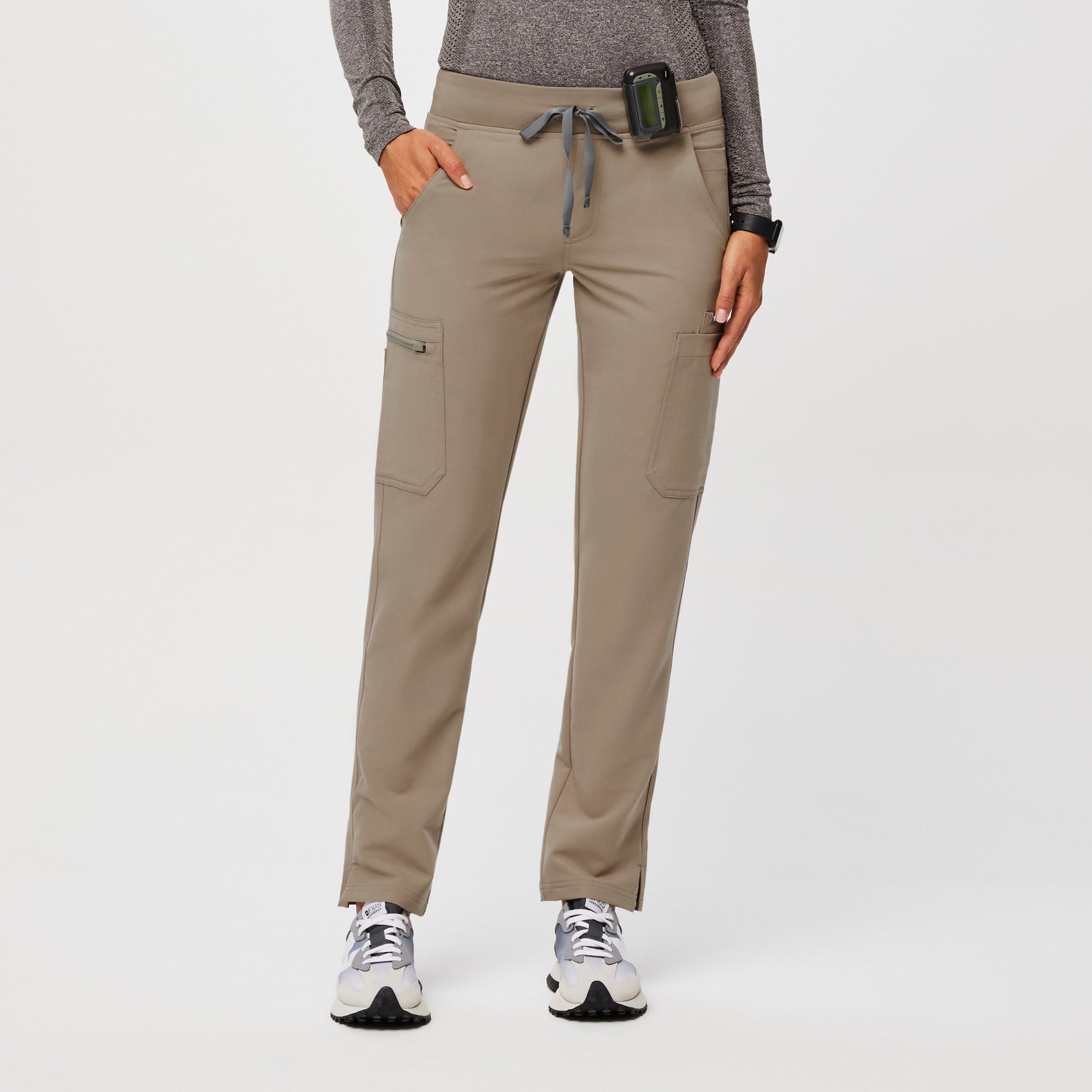 Pantalón de uniforme médico skinny Yola™ 2.0 para mujer · FIGS