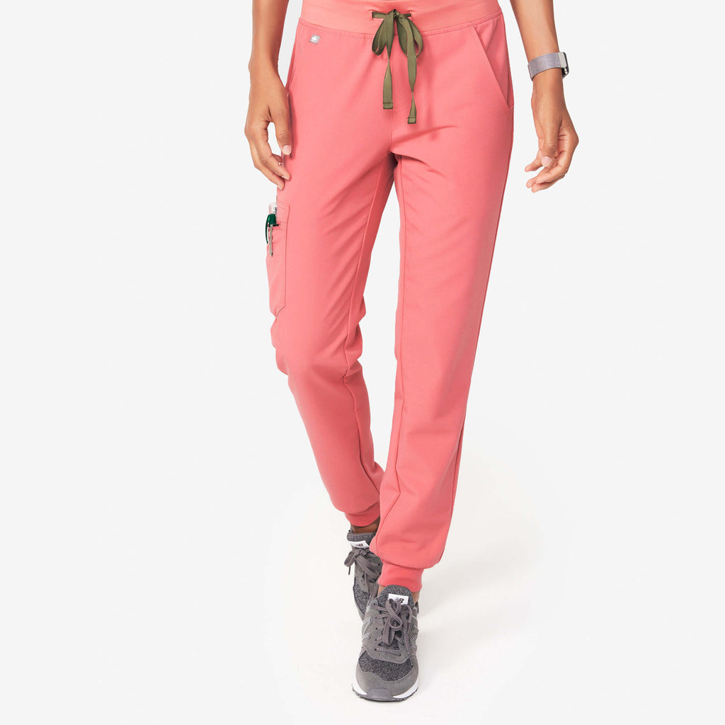 women's Zamora 2.0 - petite jogger scrub pants – FIGS