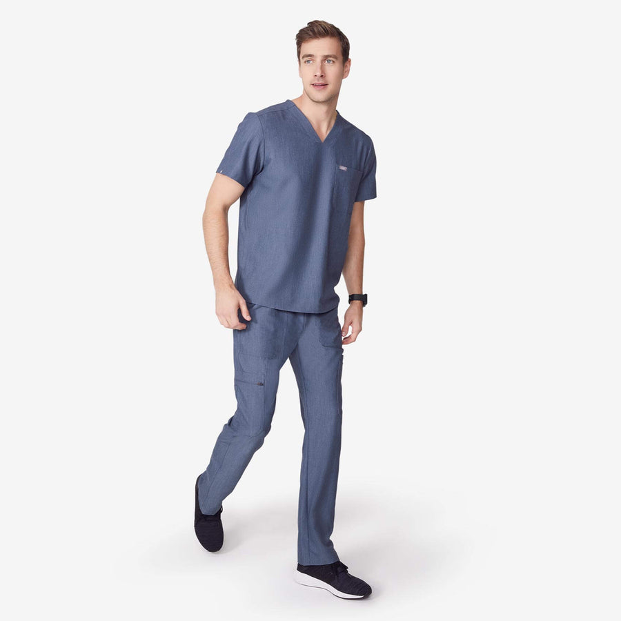 Men's Three-Pocket Scrub Top - Chisec– FIGS