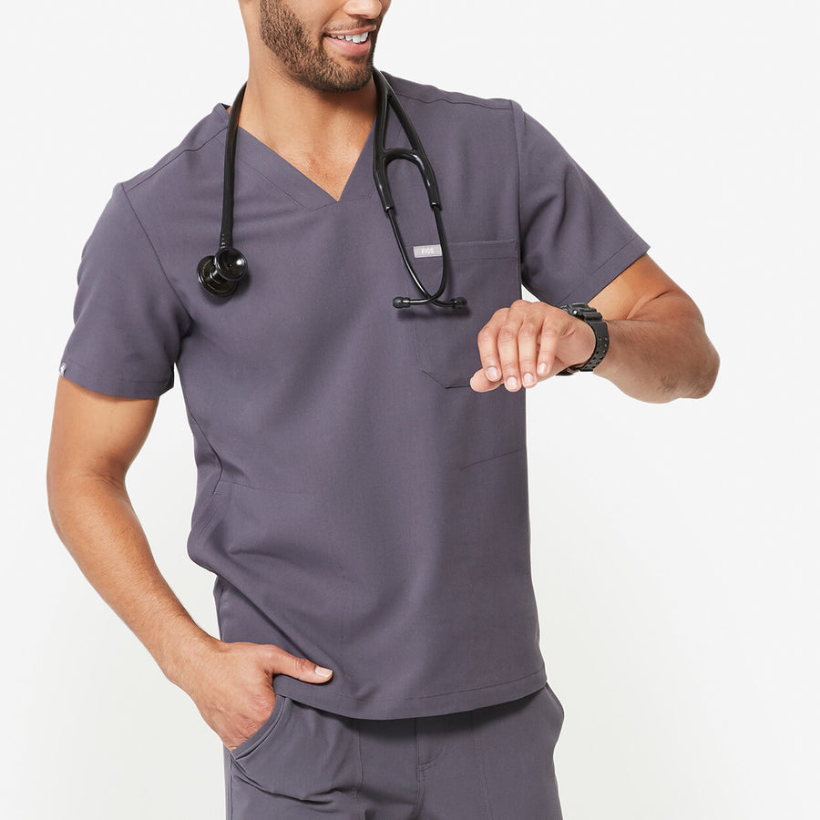 Men's Three-Pocket Scrub Top - Chisec – FIGS