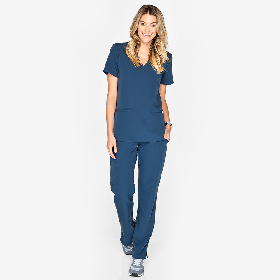 Women's Three-Pocket Scrub Top - Casma – FIGS