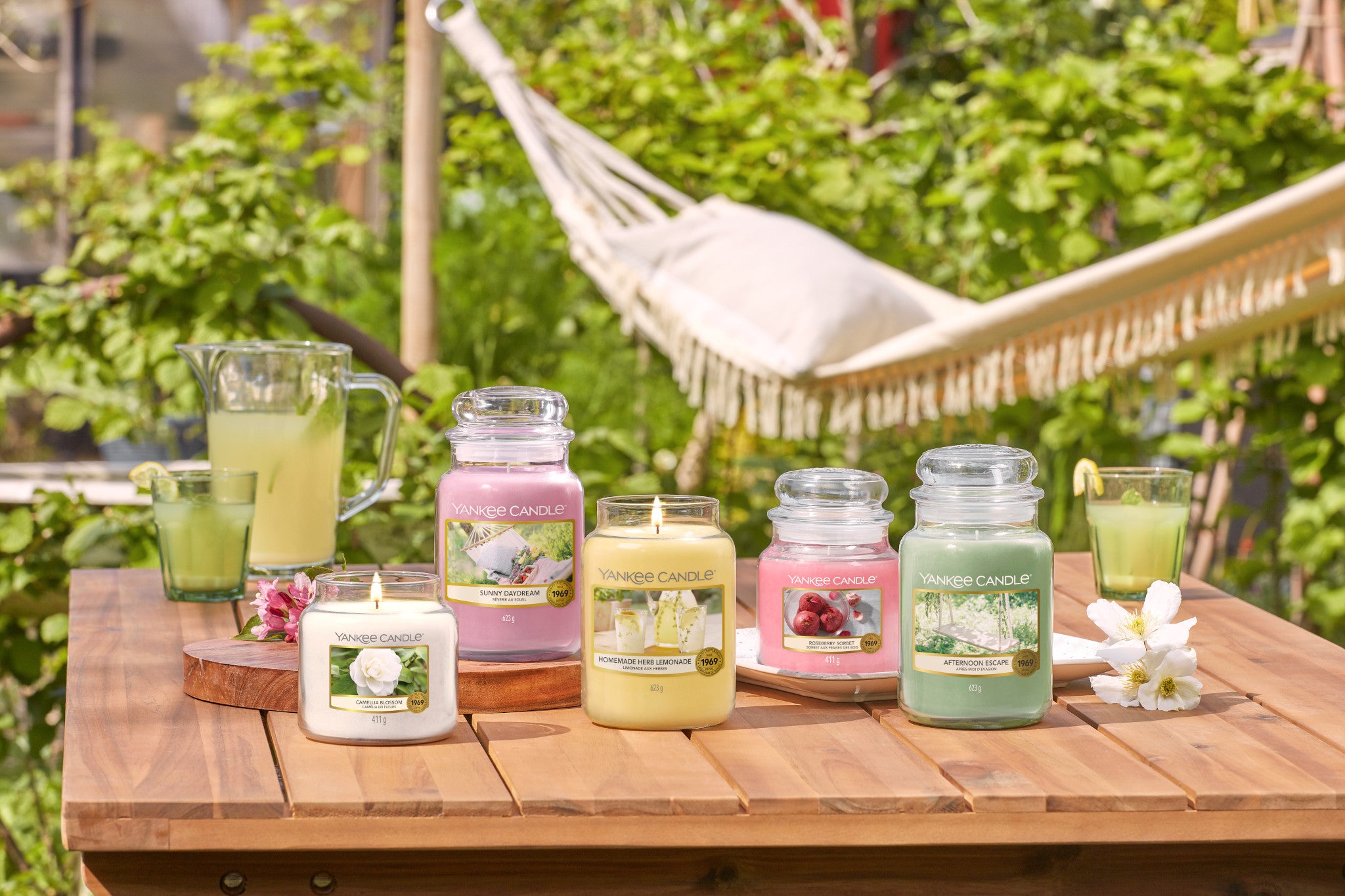 yankee candle primavera estate 2020 novità candele profumate saldi offerta  Garden Hideaway