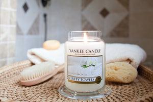 FLUFFY TOWELS -Yankee Candle- Giara Media