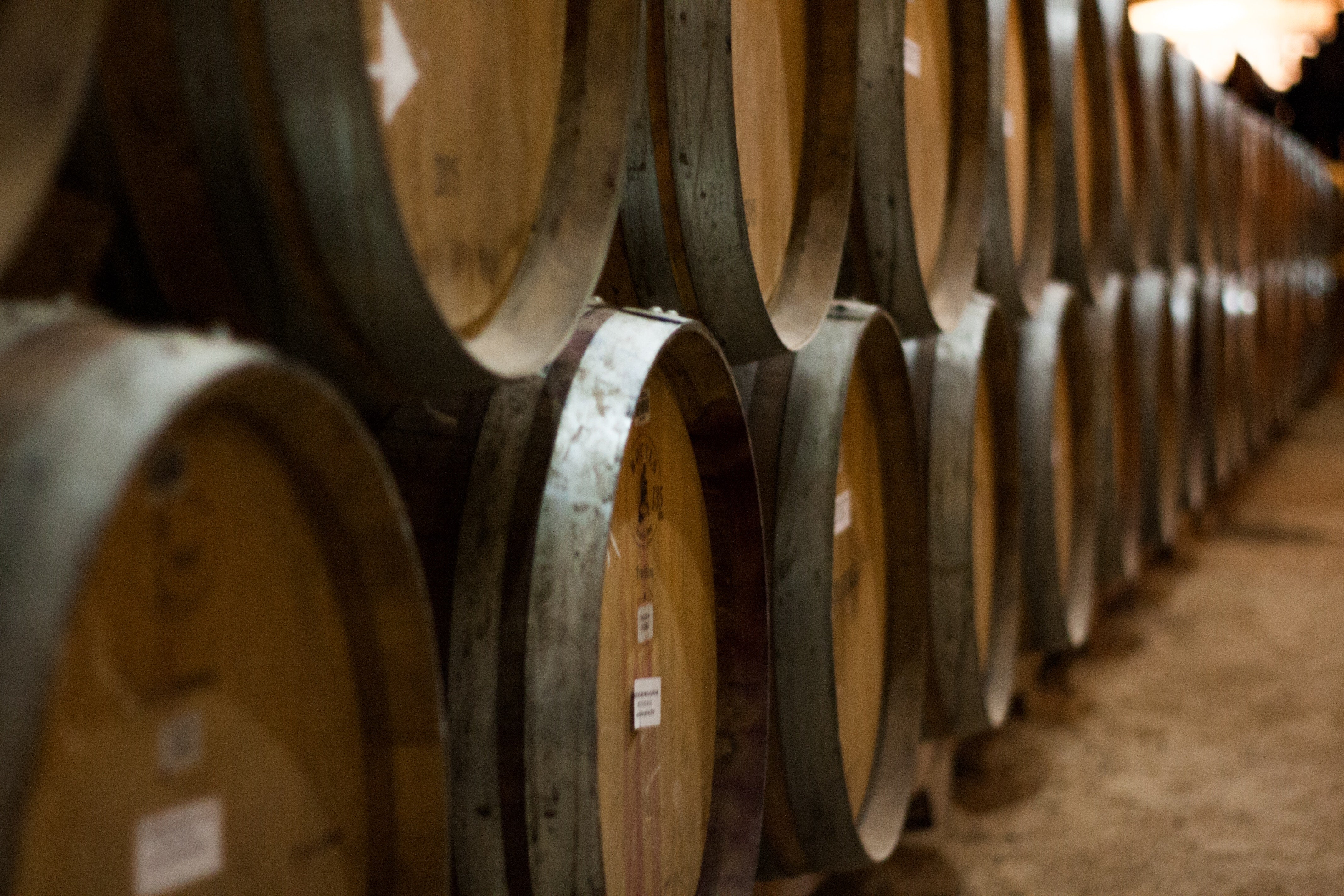 Oak barrel wine