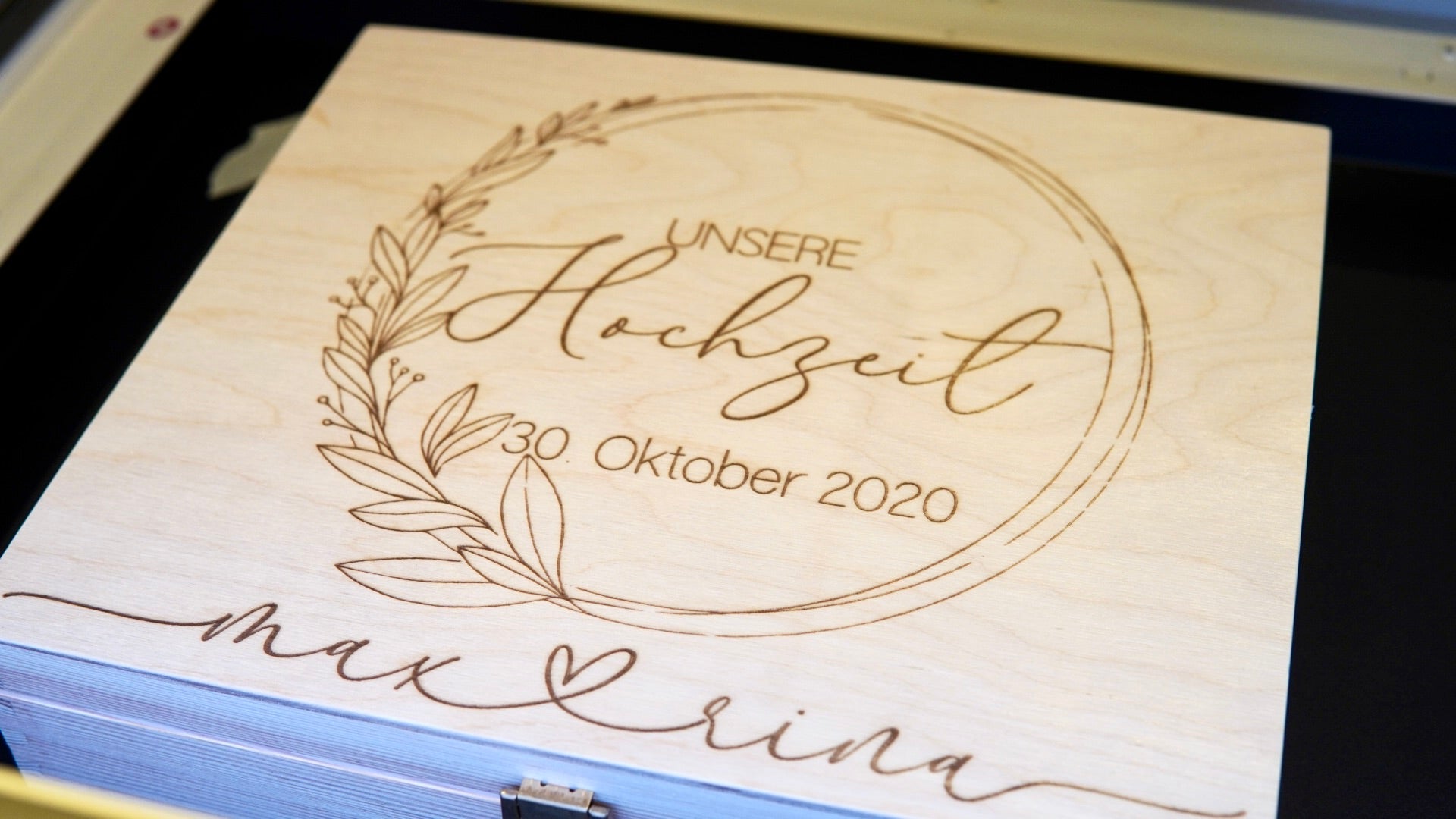 Engraving wooden box