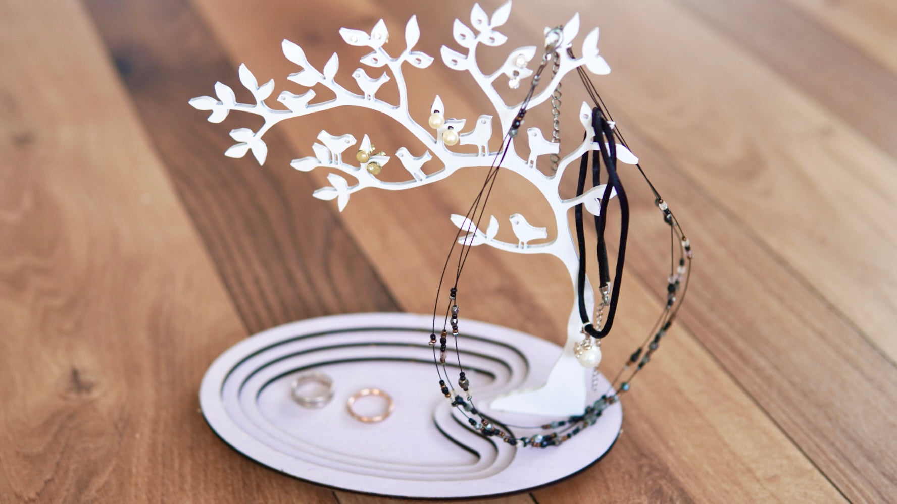 Make your own jewelry holder
