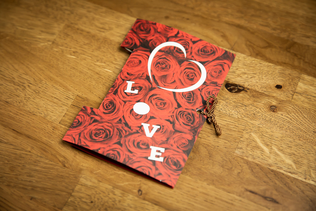 Self-tangled Valentine card