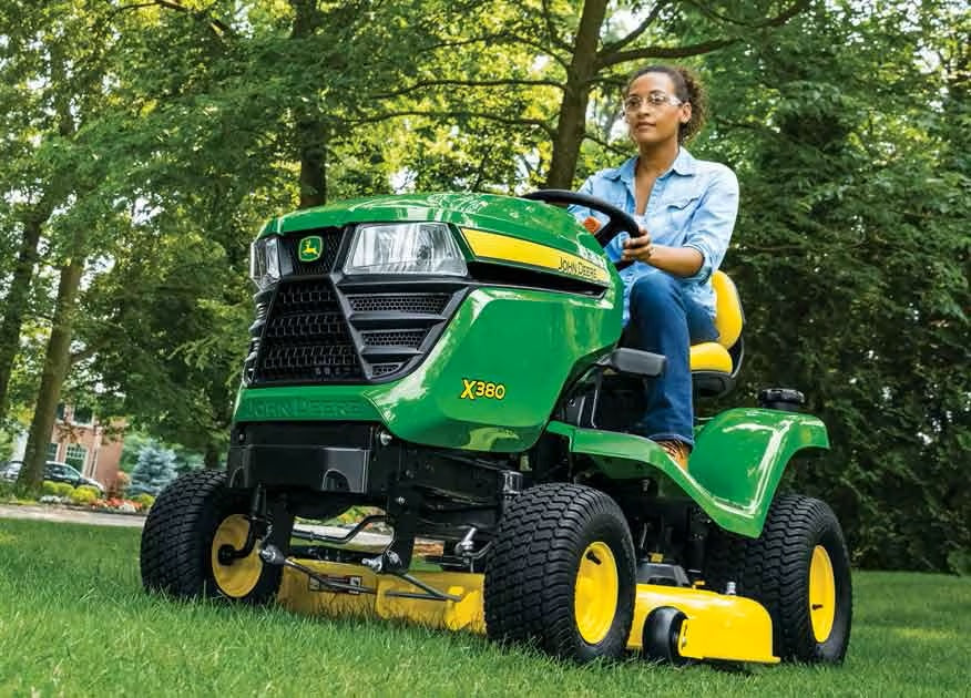 John Deere Residential Lawn Tractor