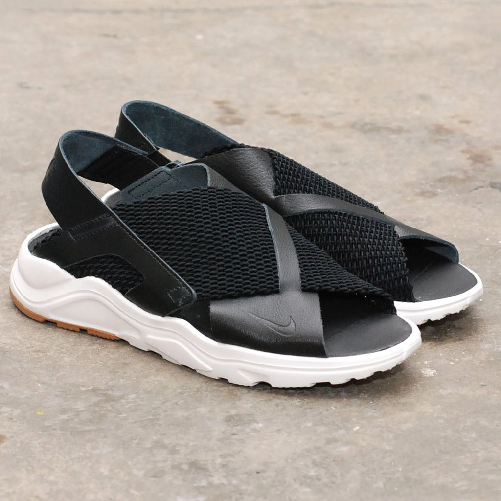 women's nike huarache sandals