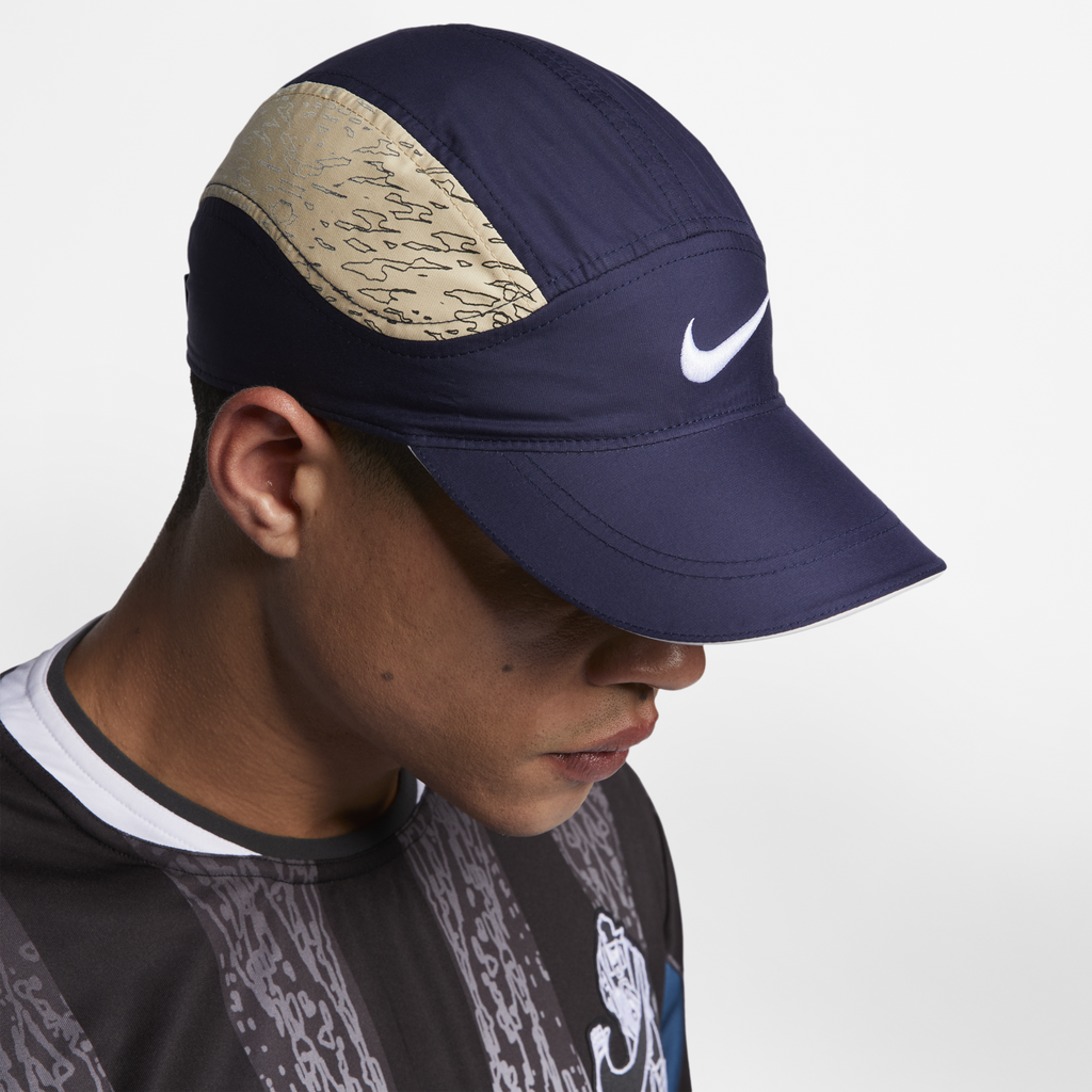 nike carhartt tailwind hat