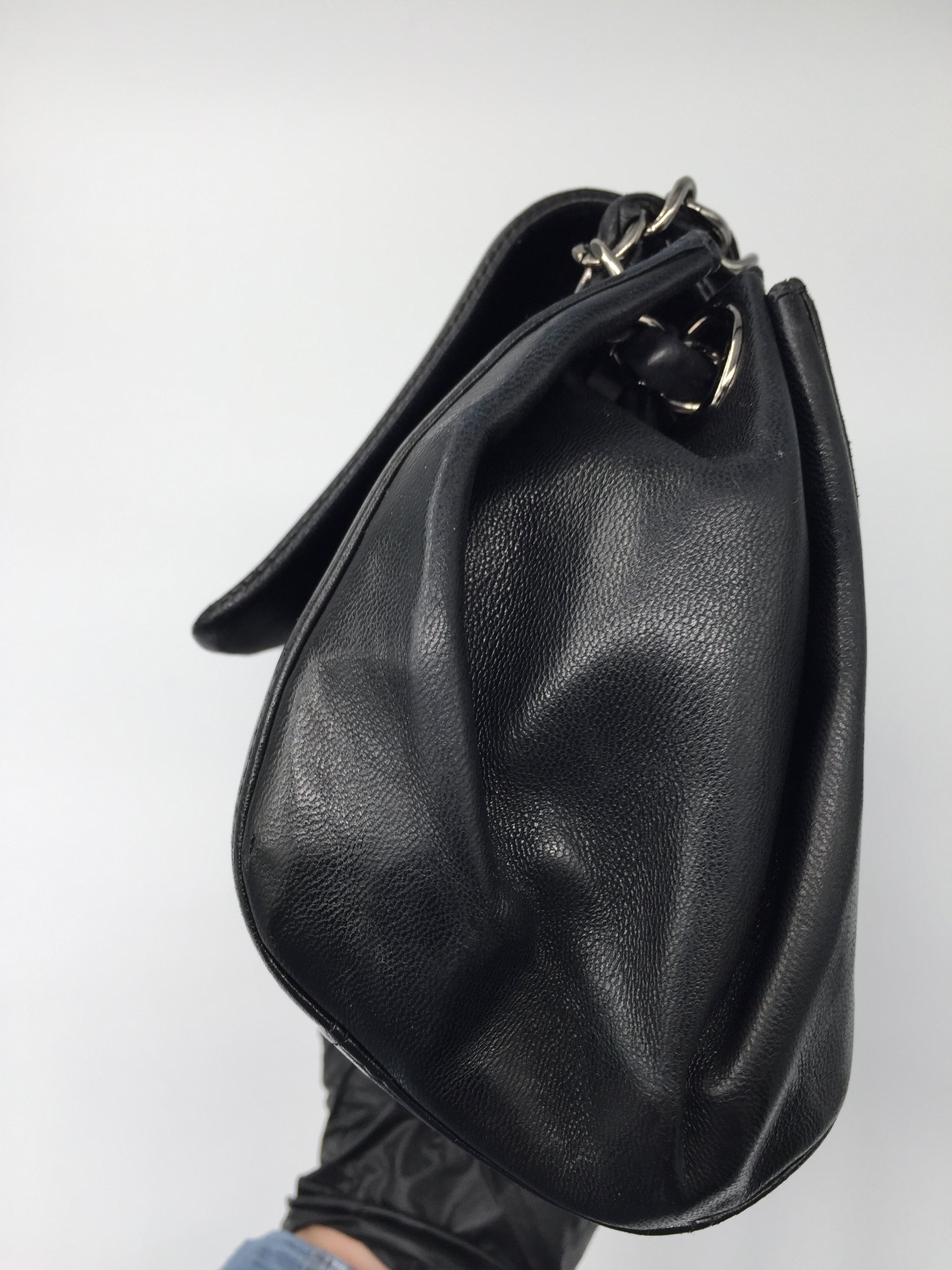 CHANEL East-West Accordion Flap bag black vintage shoulder bag lambskin ...