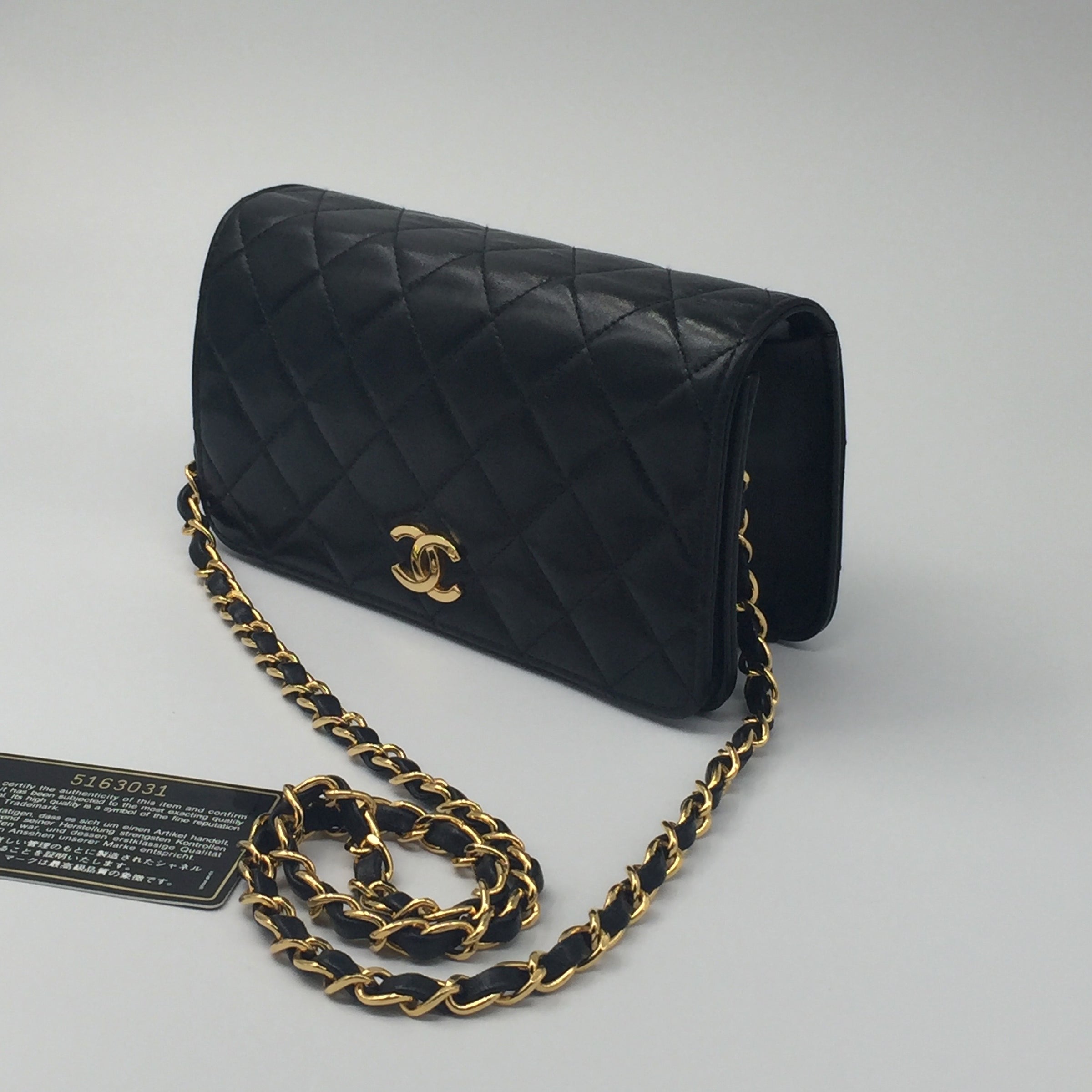 chanel mini full flap