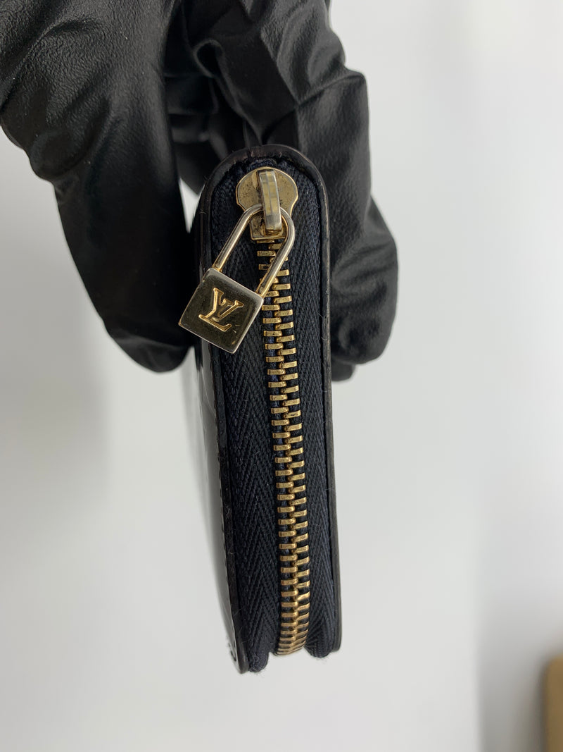 Sold-LOUIS VUITTON Monogram Vernis Black Zippy Wallet – Preloved Lux