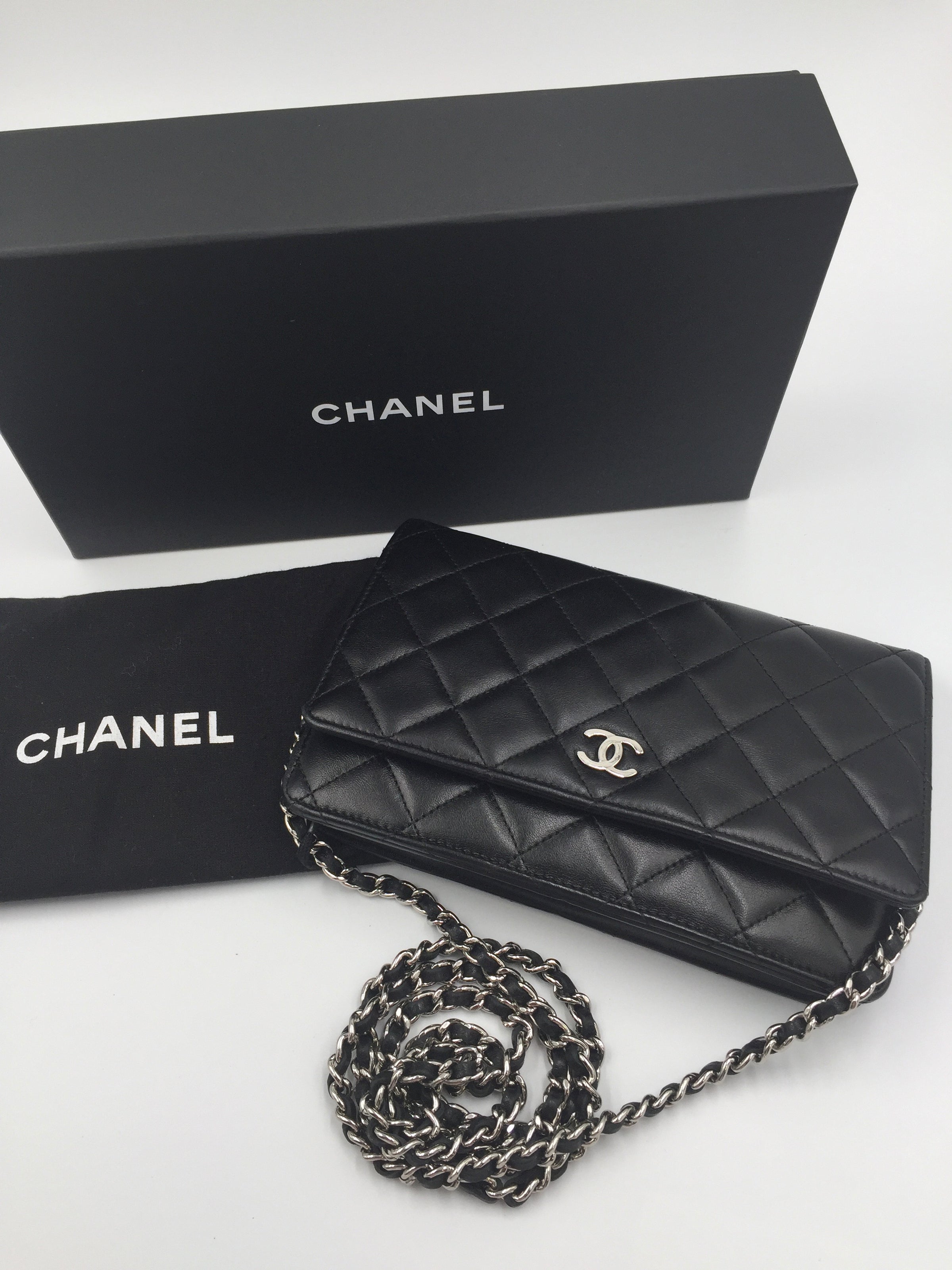 chanel crossbody wallet