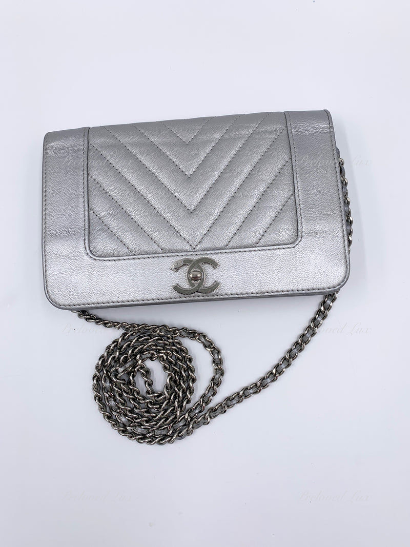 CHANEL Silver Calfskin Chevron Wallet-on-the-chain WOC Crossbody Flap Bag -  Preloved Lux Canada