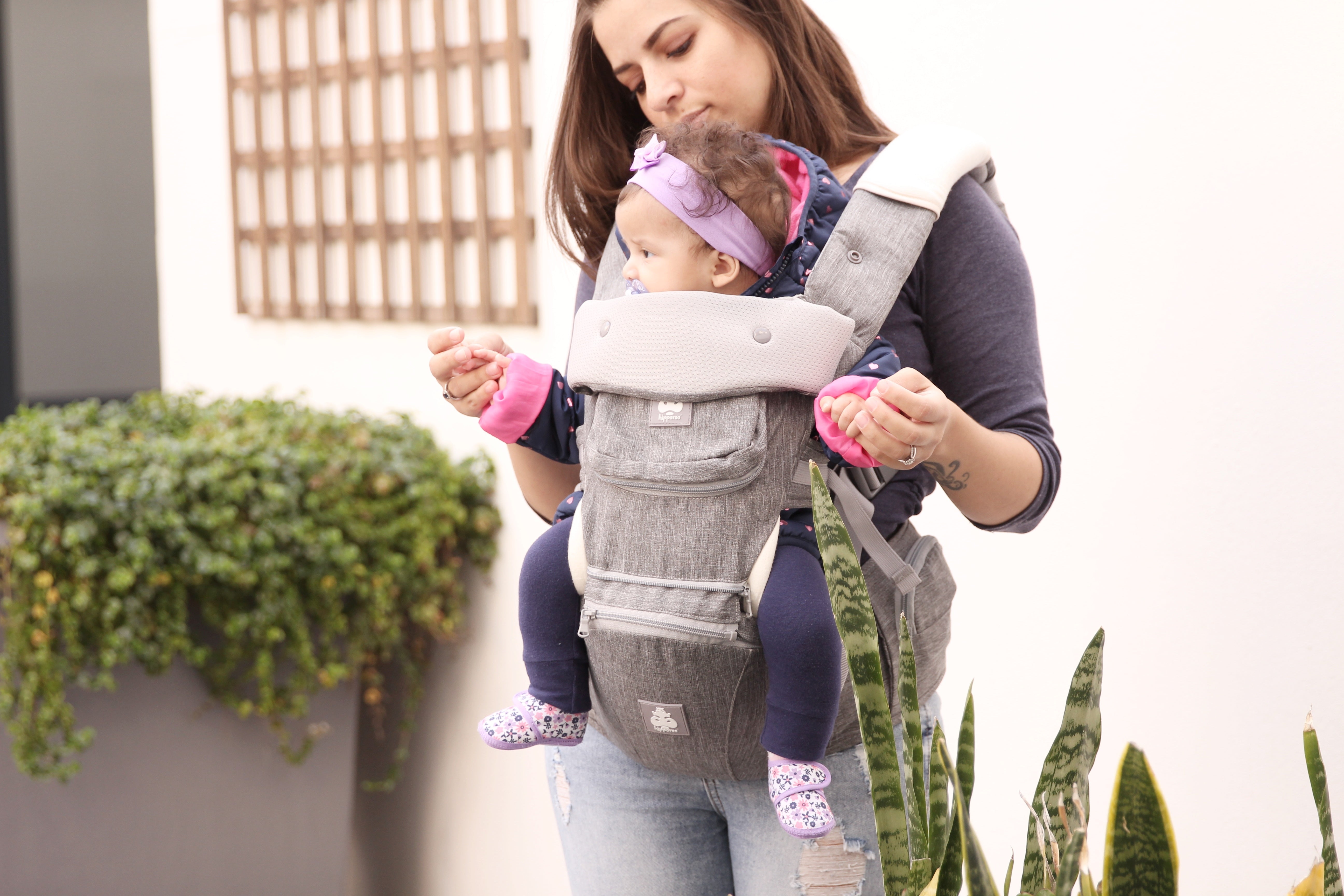 babywearing forward facing