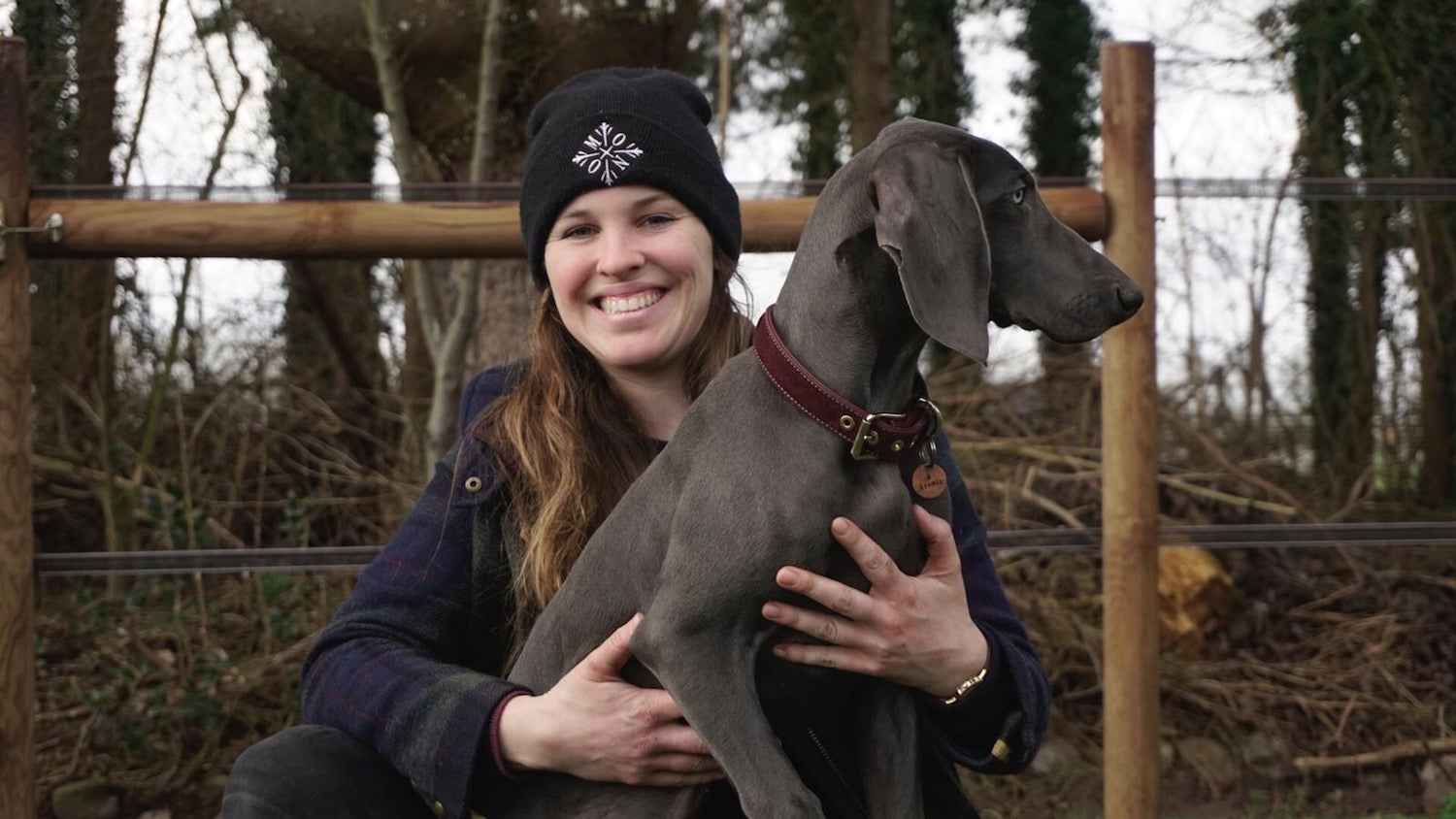 Propietaria con Weimaraner macho