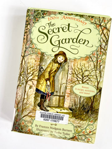 Secret Garden illustrated by Tasha Tudor: cover