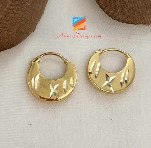 Gold Polished Punjabi Earrings Tikka set with white moti beads J0485 -  muteyaar.com
