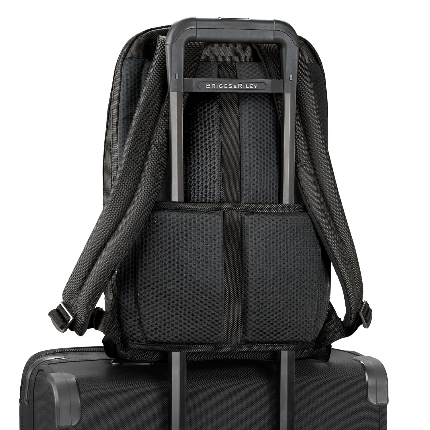 briggs & riley advance backpack