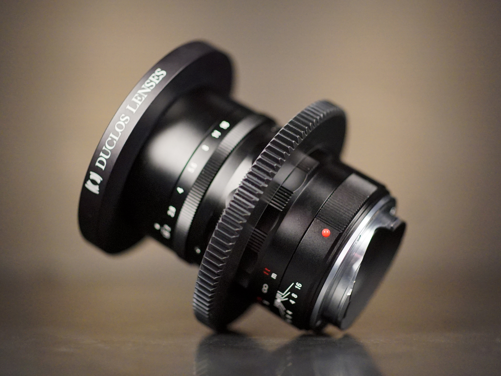 Voigtlander 75mm f/1.8 Heliar Classic - Duclos Lenses