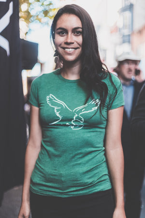 philadelphia eagles female shirts