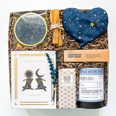 beautiful gifts, gifts for December babies, gifts for November babies, gifts for Sagittarius, zodiac gift basket, gifts based on the sing Sagittarius, gifts for star signs