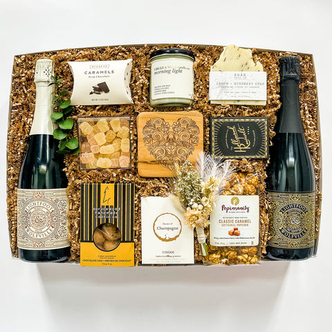 Gifts with alcohol, wine gifts, luxury gift boxes Canada, luxury gift delivery