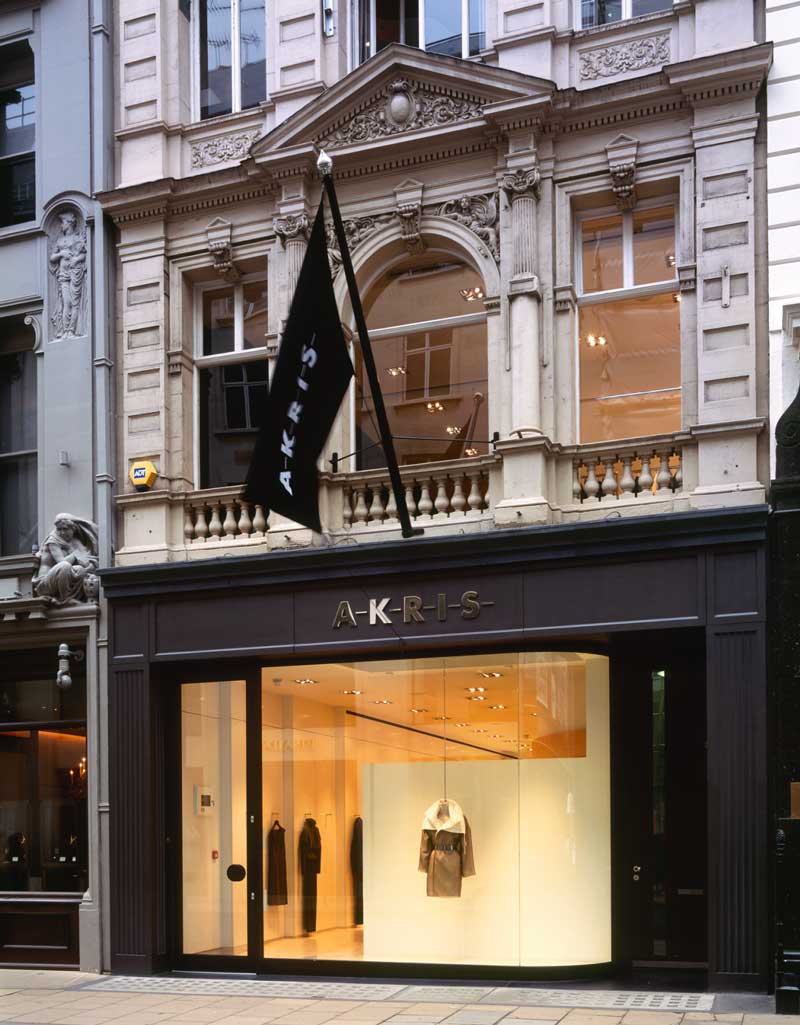 London Boutique Akris