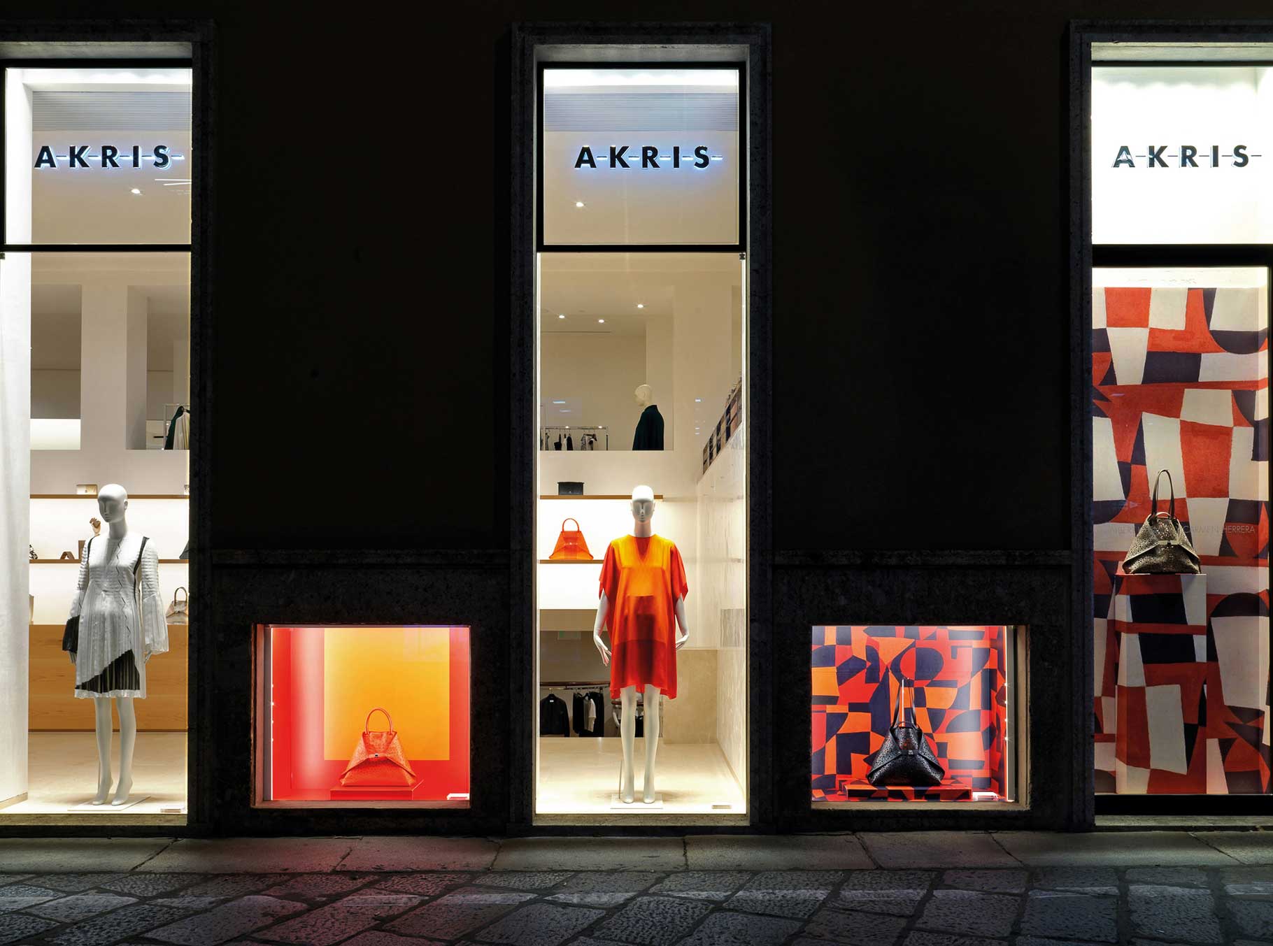 Akris boutique milano