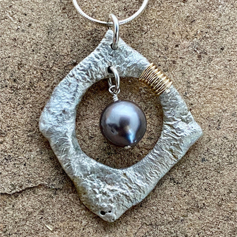 Tahitian Grey Pearl 